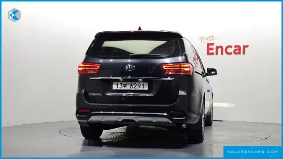 KIA CARNIVAL 9-SEATER NOBLESSE SPECIAL