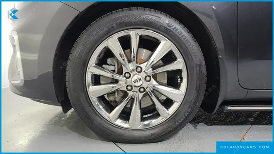 KIA CARNIVAL 9-SEATER NOBLESSE SPECIAL