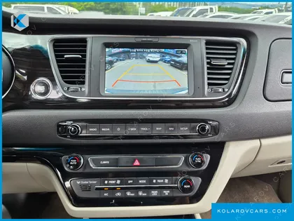 KIA CARNIVAL 9-SEATER NOBLESSE