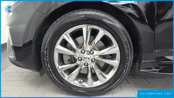 KIA CARNIVAL 9-SEATER PRSTIGE