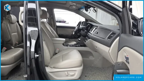 KIA CARNIVAL 9-SEATER PRSTIGE