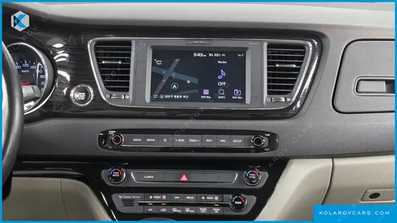 KIA CARNIVAL 9-SEATER PRSTIGE