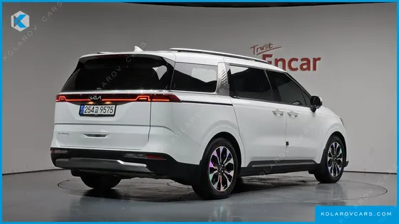KIA CARNIVAL GASOLINE 7-SEATER SIGNATURE