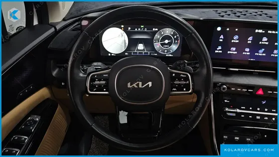 KIA CARNIVAL GASOLINE 7-SEATER SIGNATURE