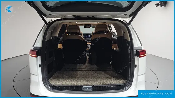 KIA CARNIVAL GASOLINE 7-SEATER SIGNATURE