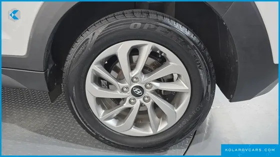 HYUNDAI TUCSON DIESEL 1.7 2WD