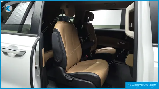 KIA CARNIVAL DIESEL 9-SEATER PRESTIGE