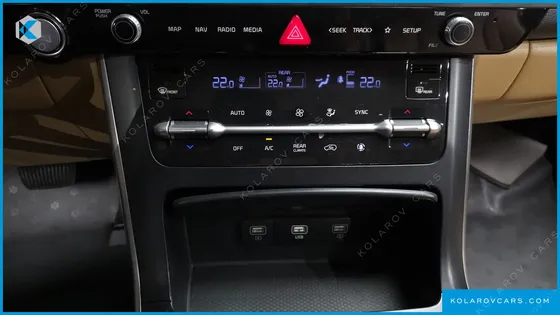 KIA CARNIVAL DIESEL 9-SEATER PRESTIGE