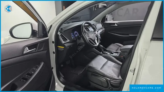 HYUNDAI TUCSON DIESEL 2.0 2WD