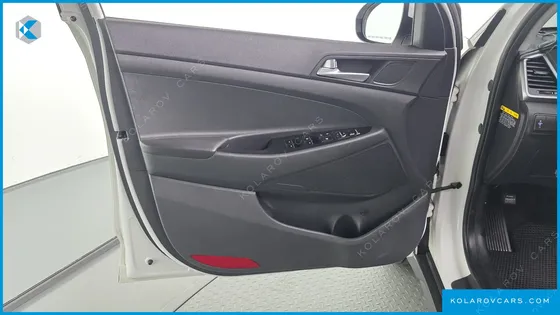 HYUNDAI TUCSON DIESEL 2.0 2WD
