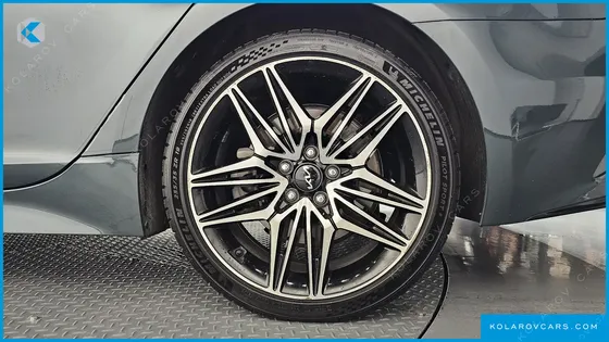 KIA STINGER 2.5 AWD MASTERS