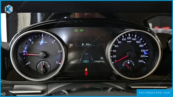 KIA CARNIVAL DIESEL 9-SEATER PRESTIGE