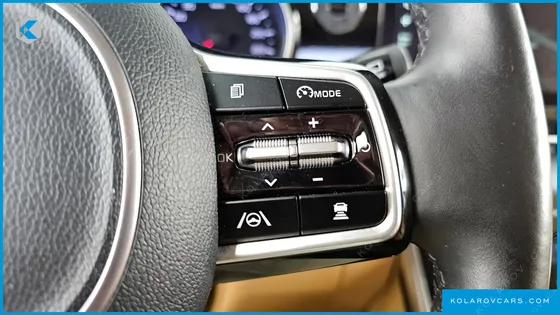 KIA CARNIVAL DIESEL 9-SEATER PRESTIGE