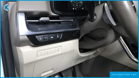 KIA CARNIVAL GASOLINE 4-SEATER HI-LIMOUSINE
