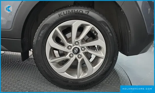 HYUNDAI TUCSON DIESEL 2.0 2WD