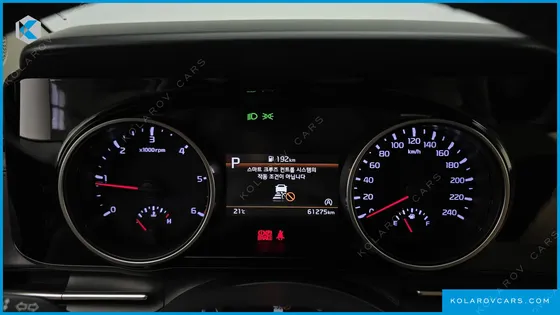 KIA CARNIVAL DIESEL 9-SEATER PRESTIGE