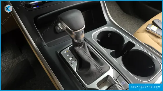 KIA CARNIVAL DIESEL 9-SEATER PRESTIGE