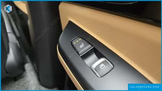 KIA CARNIVAL DIESEL 9-SEATER PRESTIGE