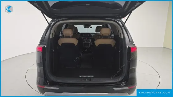 KIA CARNIVAL DIESEL 9-SEATER PRESTIGE