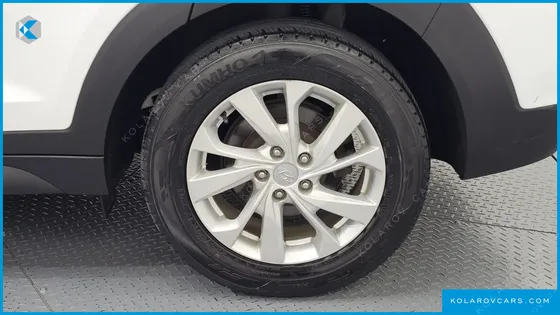 HYUNDAI TUCSON DIESEL 2.0 2WD