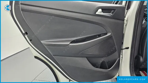 HYUNDAI TUCSON DIESEL 2.0 2WD