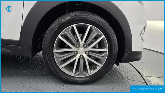 HYUNDAI TUCSON DIESEL 2.0 2WD