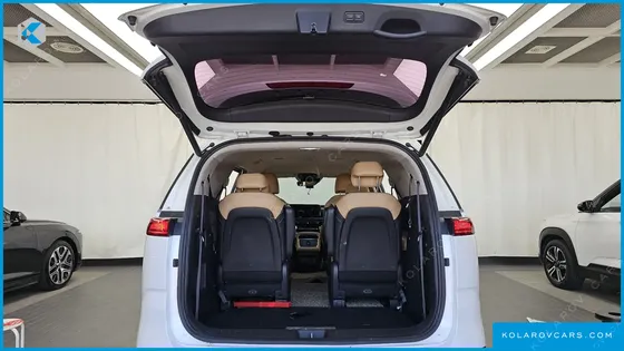 KIA CARNIVAL DIESEL 9-SEATER NOBLESSE