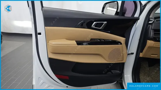 KIA CARNIVAL DIESEL 9-SEATER NOBLESSE