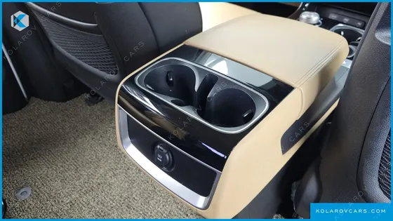 KIA CARNIVAL DIESEL 9-SEATER NOBLESSE