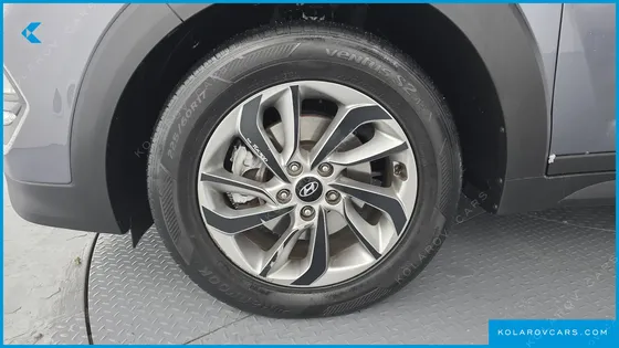 HYUNDAI TUCSON DIESEL 2.0 2WD