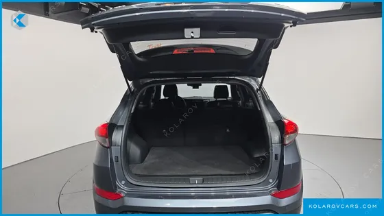 HYUNDAI TUCSON DIESEL 2.0 2WD