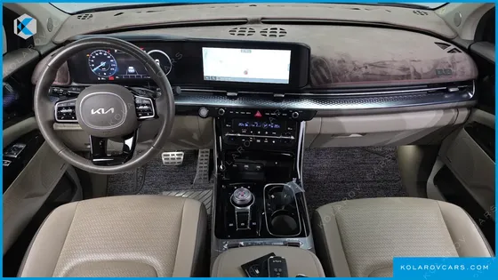 KIA CARNIVAL GASOLINE 7-SEATER HI-LIMOUSINE