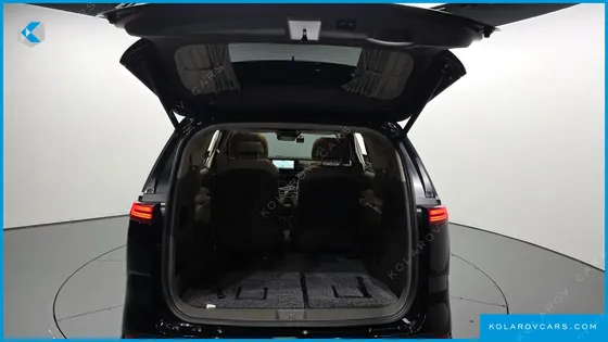 KIA CARNIVAL GASOLINE 7-SEATER HI-LIMOUSINE