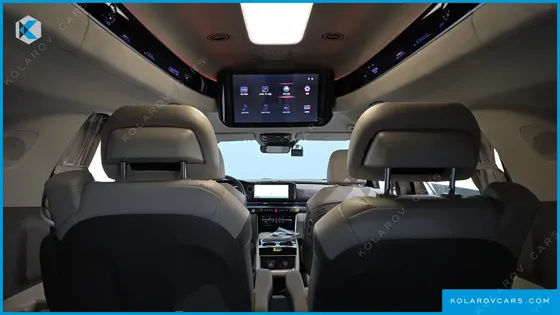 KIA CARNIVAL GASOLINE 7-SEATER HI-LIMOUSINE
