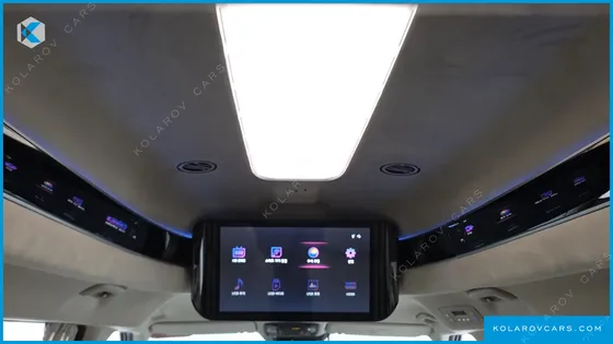 KIA CARNIVAL GASOLINE 7-SEATER HI-LIMOUSINE