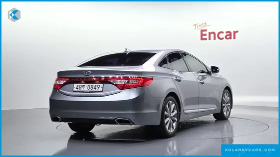 HYUNDAI GRANDEUR HG240 MODERN