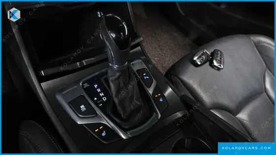 HYUNDAI GRANDEUR HG240 MODERN