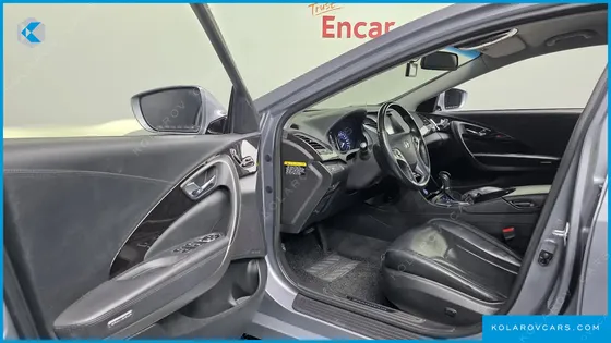 HYUNDAI GRANDEUR HG240 MODERN