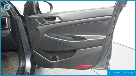 HYUNDAI TUCSON DIESEL 2.0 2WD