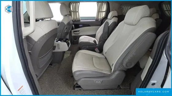 KIA CARNIVAL GASOLINE 9-SEATER HI-LIMOUSINE