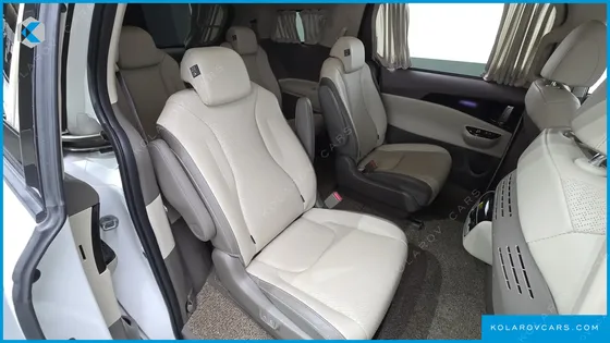 KIA CARNIVAL GASOLINE 9-SEATER HI-LIMOUSINE