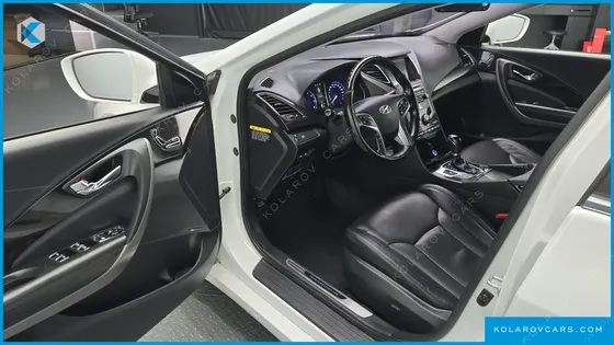 HYUNDAI GRANDEUR HG240 MODERN