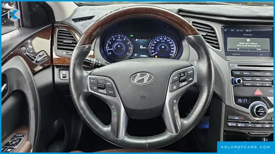 HYUNDAI GRANDEUR HG300 PREMIUM COLLECTION