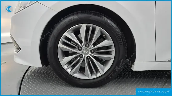 HYUNDAI GRANDEUR HG240 MODERN COLLECTION