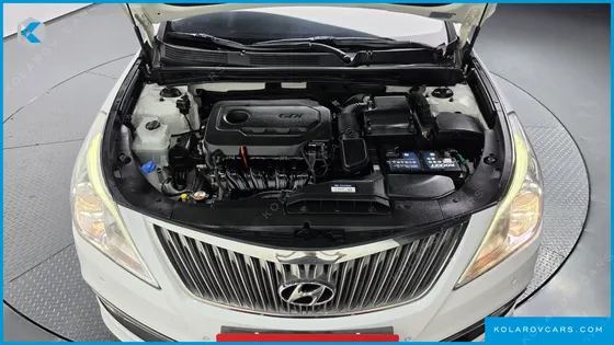 HYUNDAI GRANDEUR HG240 MODERN