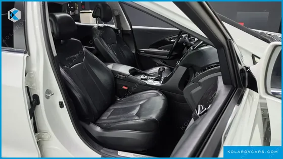 HYUNDAI GRANDEUR HG240 MODERN