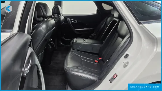HYUNDAI GRANDEUR HG240 MODERN
