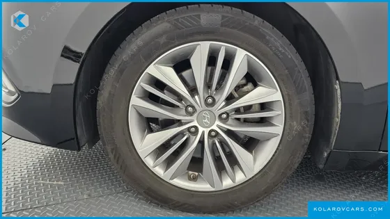 HYUNDAI GRANDEUR HG240 MODERN COLLECTION