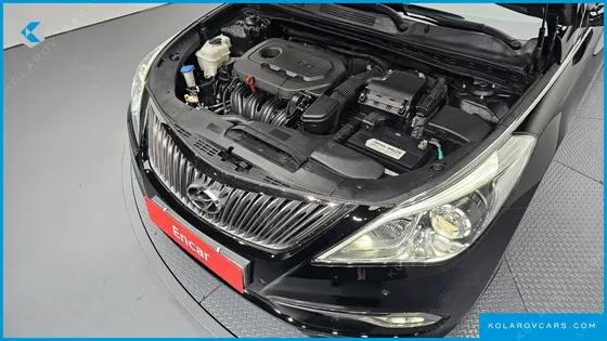 HYUNDAI GRANDEUR HG240 MODERN