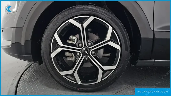 KIA NIRO SIGNATURE